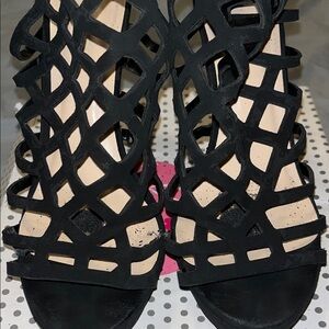 Elegant Black Strappy Women's Sandals